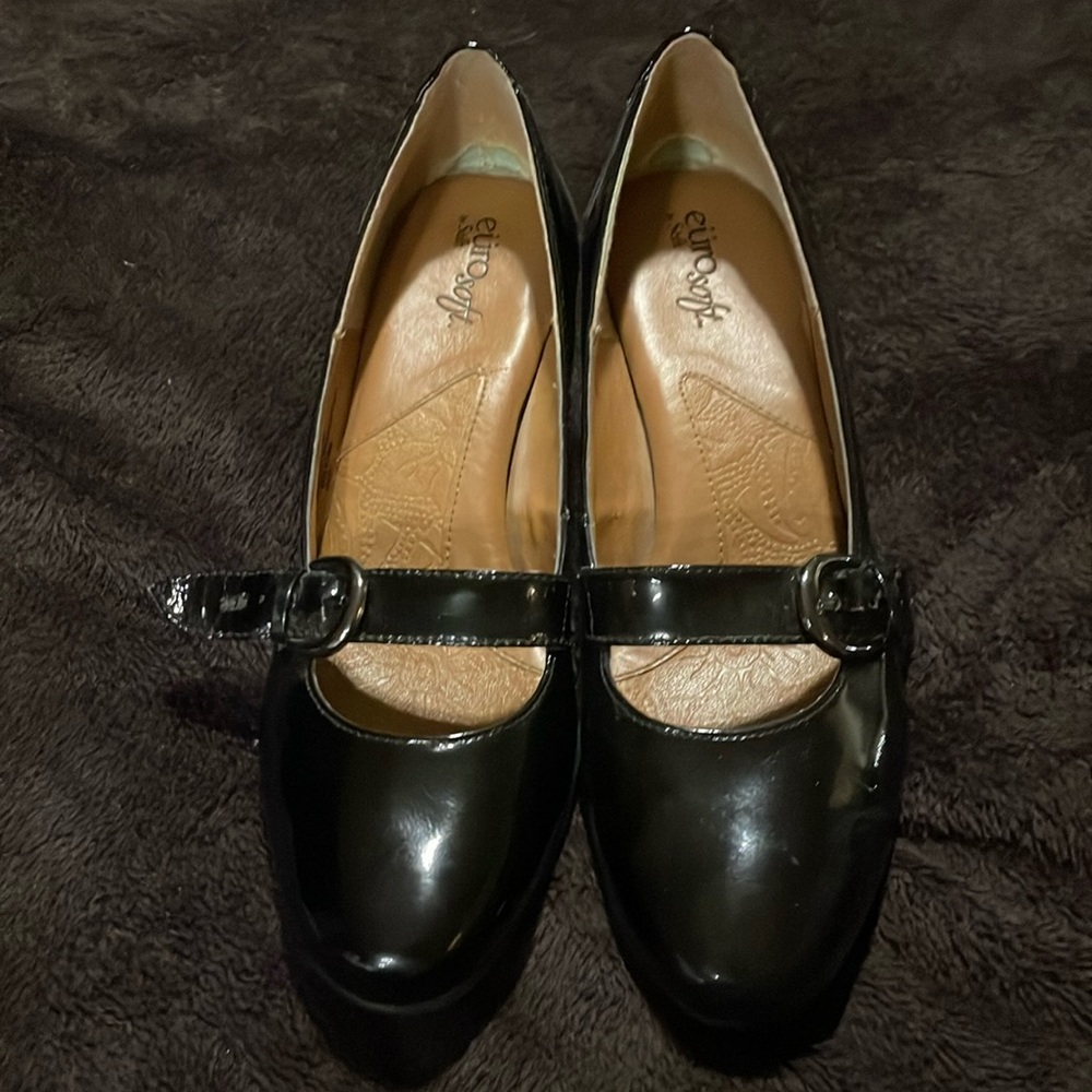 EuroSoft by Sofft black buckled heels.